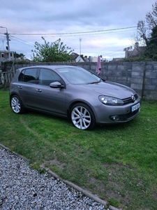 2010 - Volkswagen Golf Manual