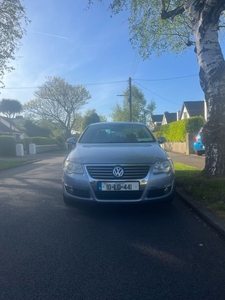 2010 - Volkswagen Passat Manual