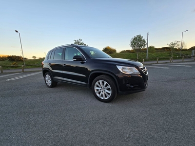 2010 - Volkswagen Tiguan Manual