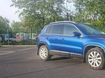 2010 - Volkswagen Tiguan Manual