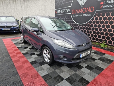 2011 - Ford Fiesta Manual