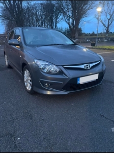 2011 - Hyundai i30 Manual