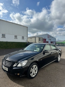 2011 - Mercedes-Benz E-Class Automatic