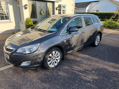 2011 - Opel Astra Automatic