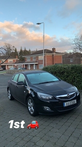 2011 - Opel Astra Manual