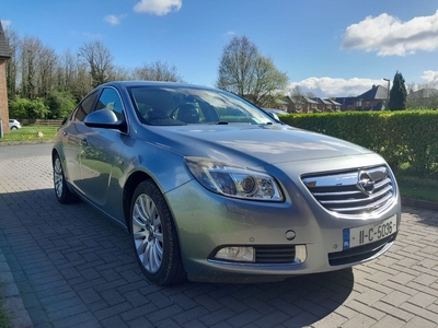 2011 - Opel Insignia Manual