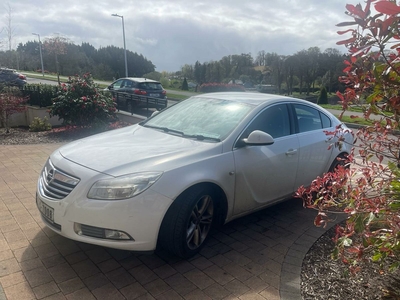 2011 - Opel Insignia Manual