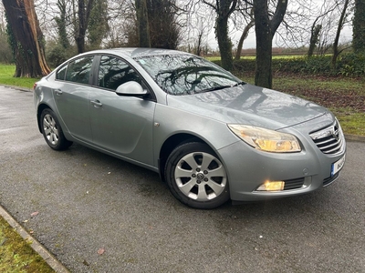 2011 - Opel Insignia Manual