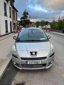 2011 - Peugeot 5008 Automatic