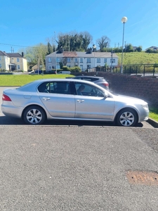 2011 - Skoda Superb Manual