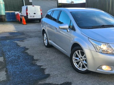 2011 - Toyota Avensis Manual