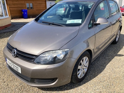 2011 - Volkswagen Golf Manual