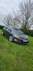 2011 - Volkswagen Passat Manual