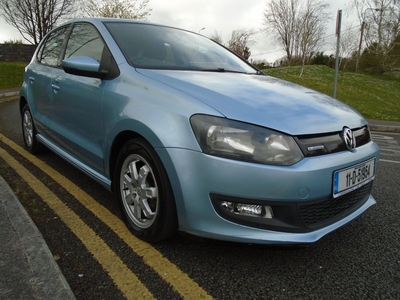 2011 - Volkswagen Polo Manual