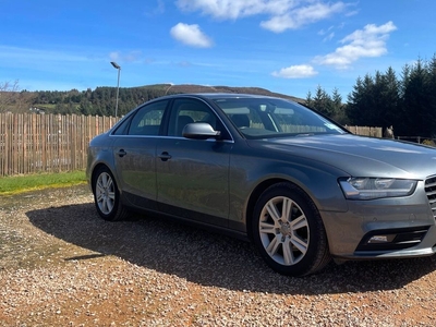 2012 - Audi A4 Manual