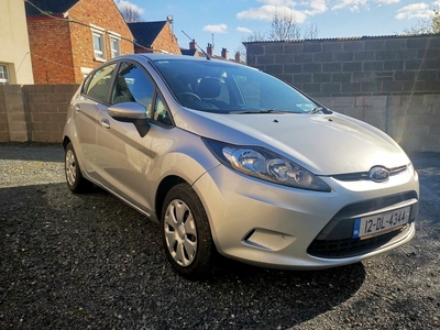 2012 - Ford Fiesta Manual