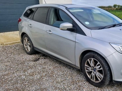 2012 - Ford Focus Manual