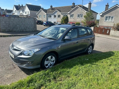 2012 - Hyundai i30 Manual