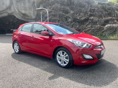 2012 - Hyundai i30 Manual