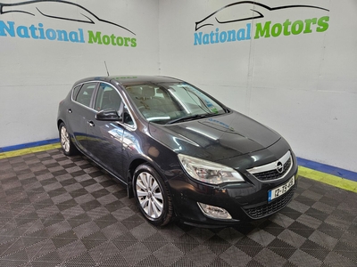 2012 - Opel Astra Manual