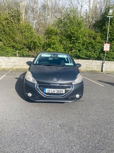 2012 - Peugeot 208 Manual