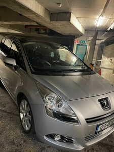 2012 - Peugeot 5008 Automatic