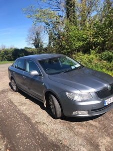 2012 - Skoda Superb Manual