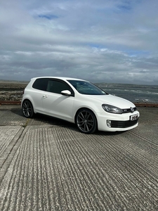 2012 - Volkswagen Golf Manual