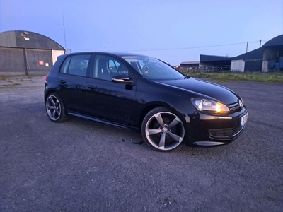 2012 - Volkswagen Golf Manual