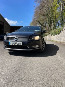 2012 - Volkswagen Passat Manual