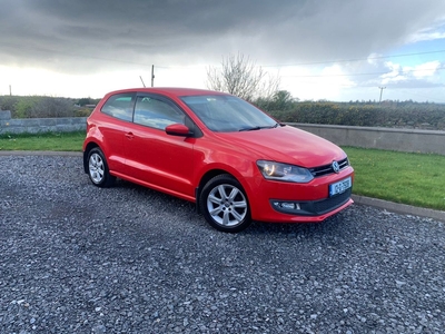 2012 - Volkswagen Polo Manual