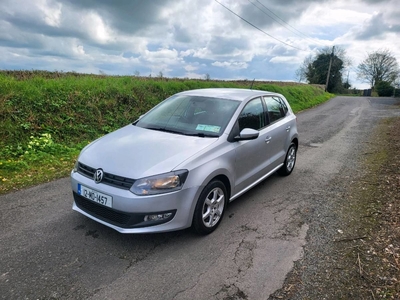 2012 - Volkswagen Polo Manual