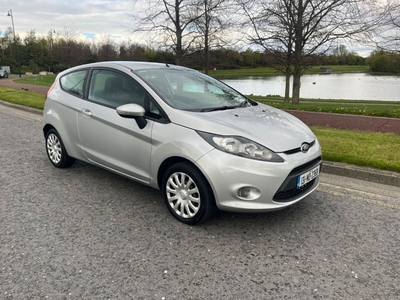 2013 - Ford Fiesta Manual