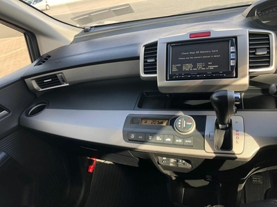 2013 - Honda Freed Automatic