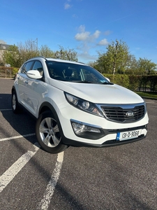 2013 - Kia Sportage Manual