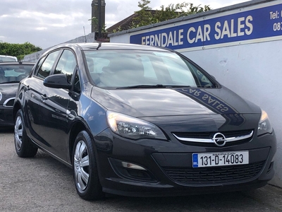 2013 - Opel Astra Manual