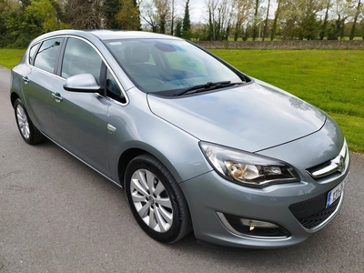 2013 - Opel Astra Manual