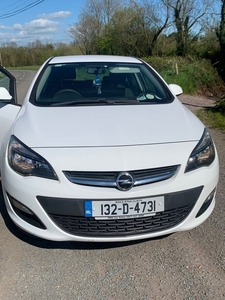 2013 - Opel Astra Manual