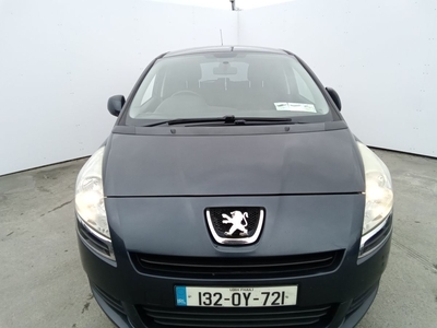 2013 - Peugeot 5008 Manual