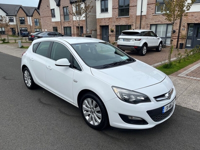 2013 - Vauxhall Astra ---