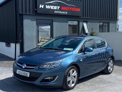 2013 - Vauxhall Astra Manual