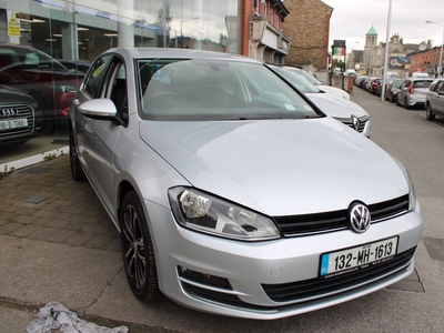 2013 - Volkswagen Golf Manual