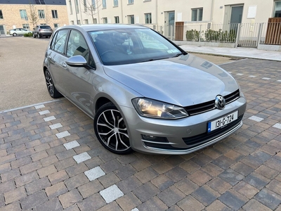 2013 - Volkswagen Golf Manual