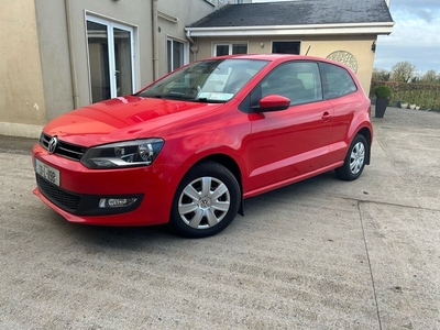 2013 - Volkswagen Polo Manual