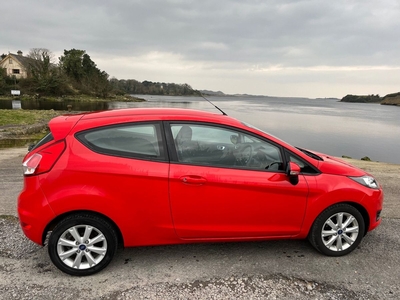 2014 - Ford Fiesta Manual