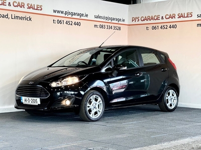 2014 - Ford Fiesta Manual