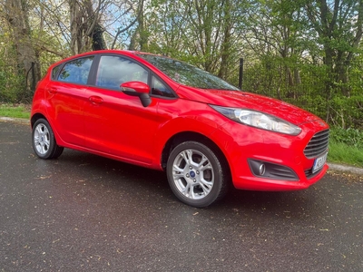 2014 - Ford Fiesta Manual