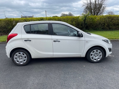 2014 - Hyundai i20 Manual