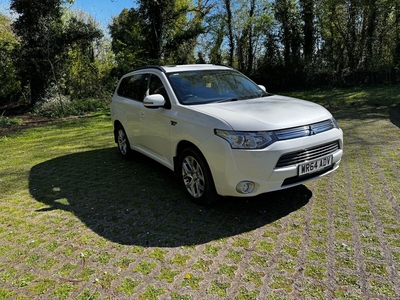 2014 - Mitsubishi Outlander Automatic