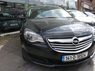 2014 - Opel Insignia Manual